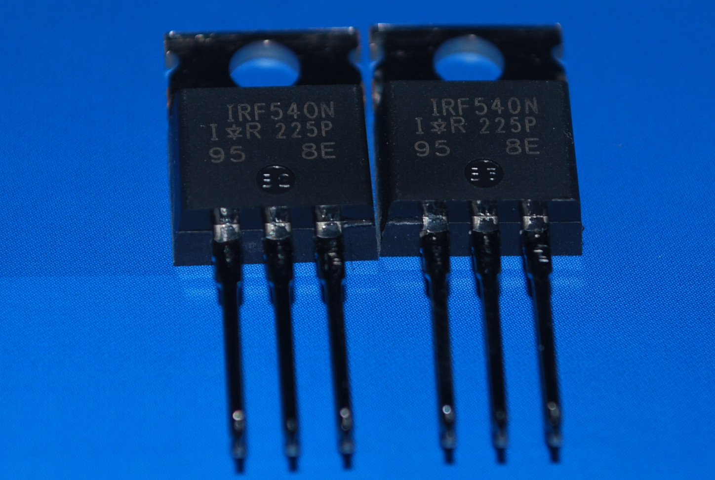 IRF540NSTRR 全新原装 产品图