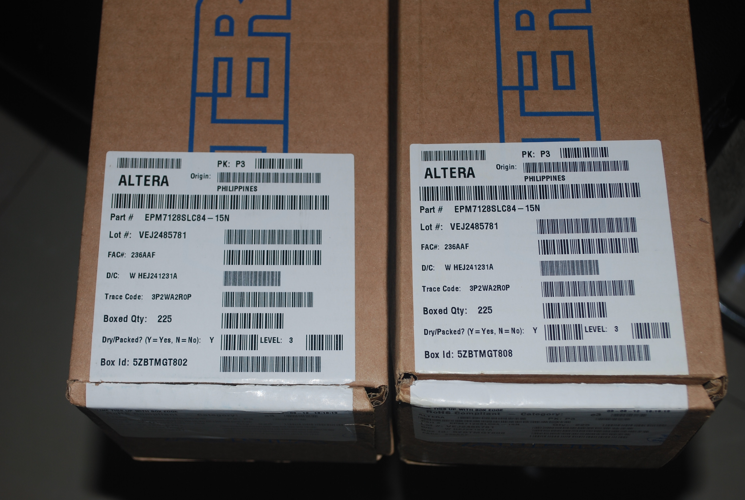 EPM7128SLC84-15N 8位微处理器 产品图