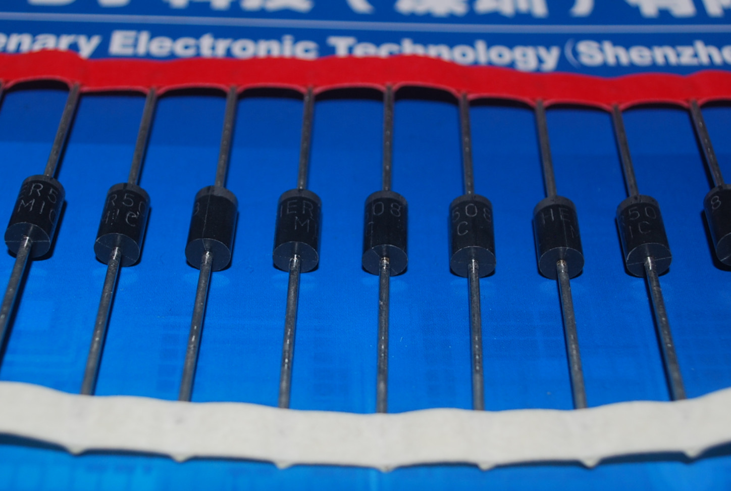 HER508 快恢复二极管5A1000V HER508 产品图