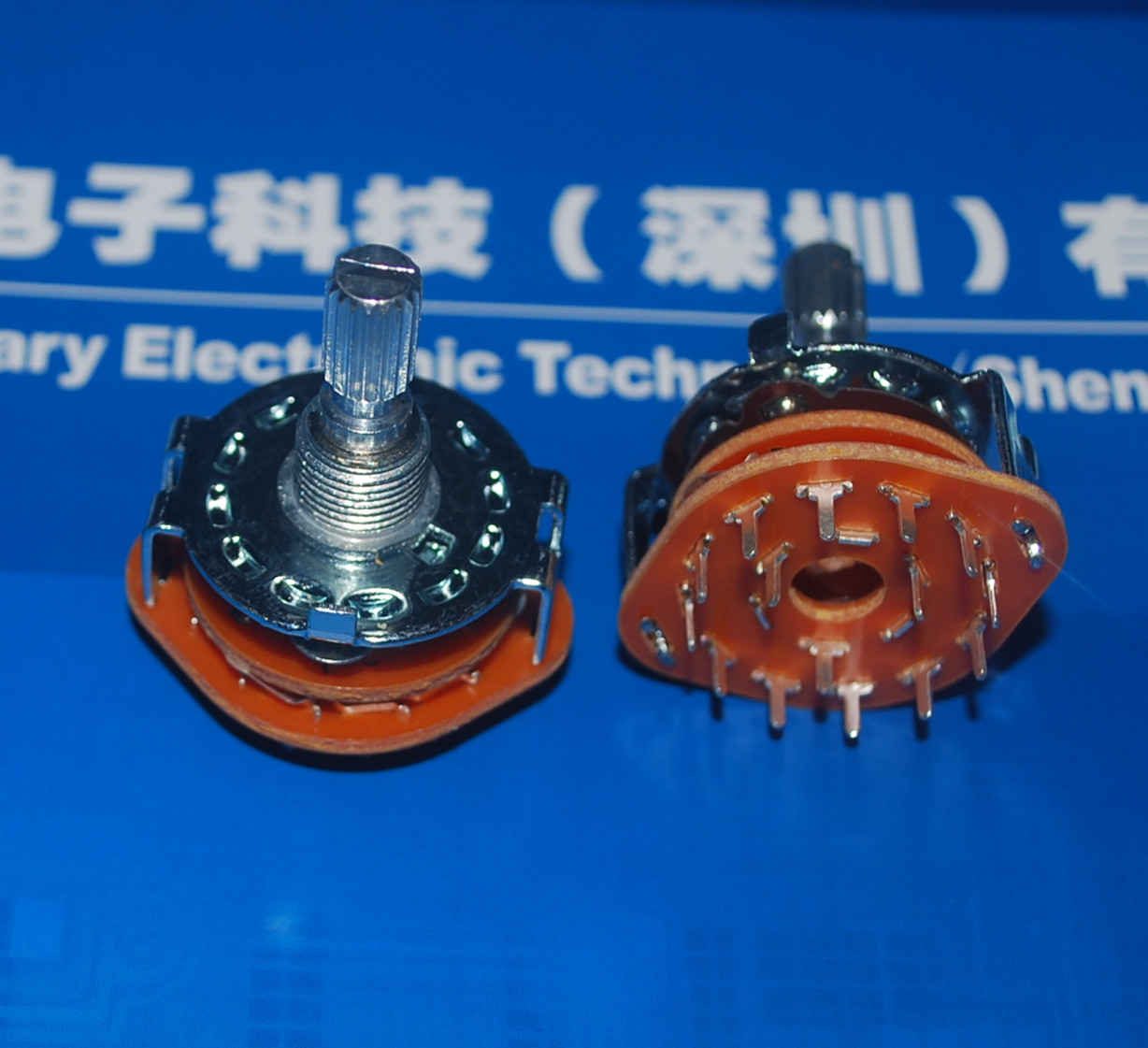 SRRM342800 旋钮开关 4 Pos 0.25 Amp at 30 Volts 产品图