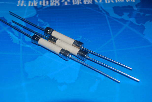 0326030.HXP LITTELFUSE 力特陶瓷填沙保险管 0325030.MXP 6.3*32MM 30A/250V 产品图