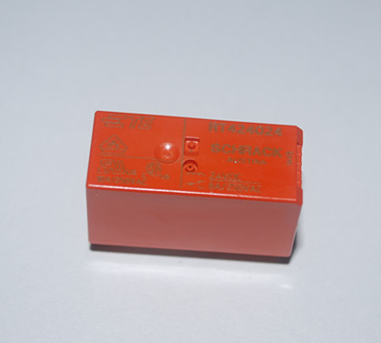 RT424024   24VDC 功率继电器24VDC 8A/250VAC两组转换8脚 产品图