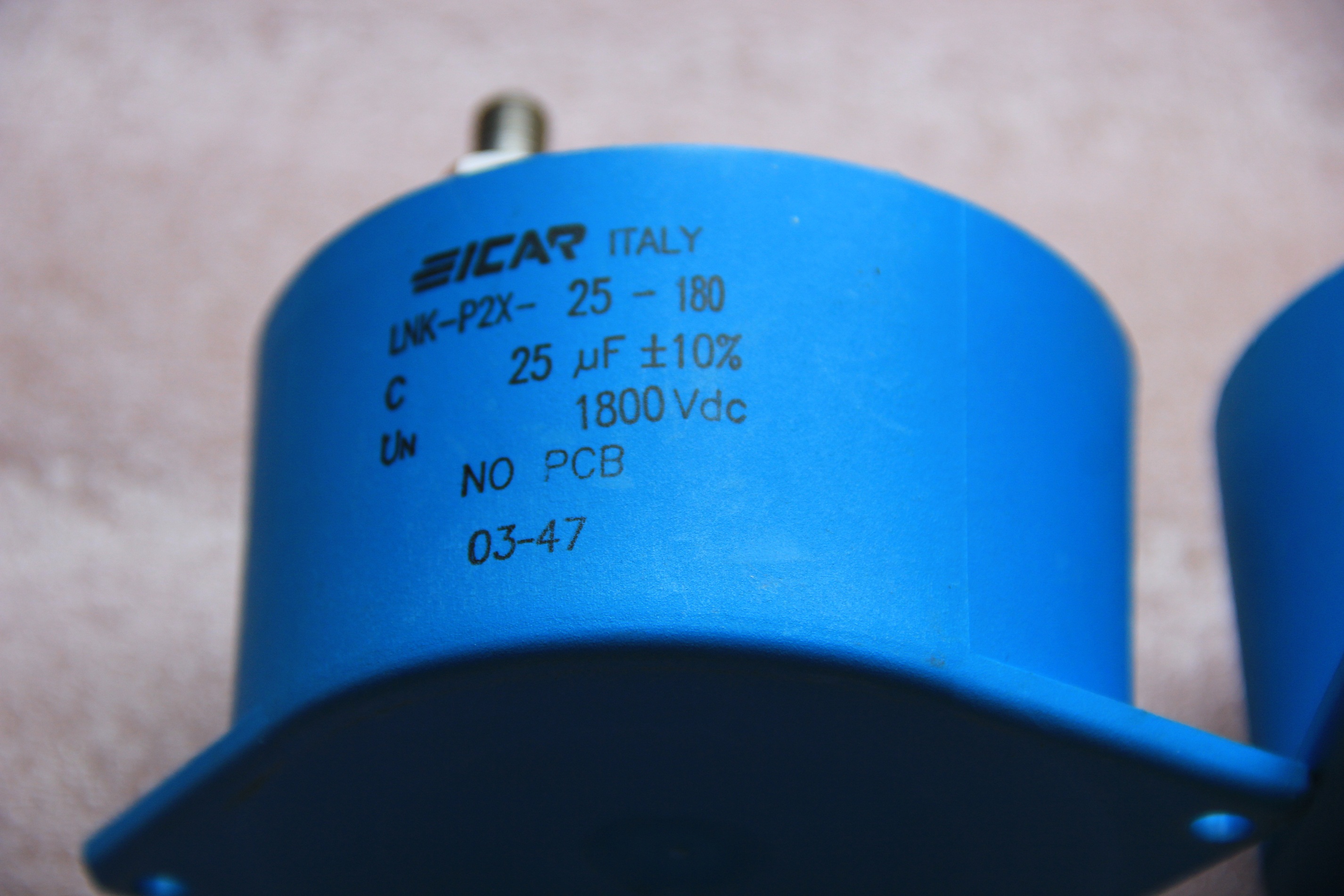 LNK-P2X-25-180 直流链电容 意大利原装进口 产品图
