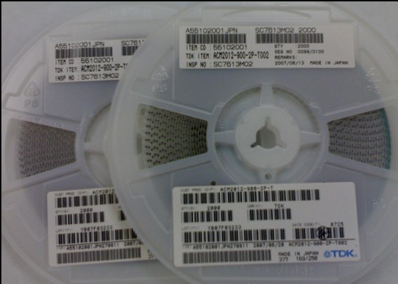 NLC453232T-121K-PF NLC453232T-121K-PF  NLC Series 1812 120 uH �10 % 160 mA 4.5 Ohm SMT Molded Wirewound Inductor 产品图