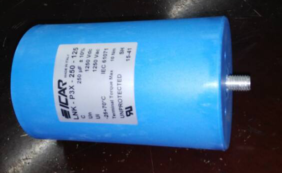 LNK-P3X-250-125 ICAR 电容250UF  1250V  M8 电容器 6-8周交期，价格请联系销售人员。 产品图