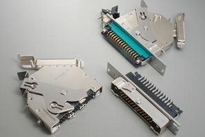 QE6-40-DC Panel-to-wire/ Board-to-Wire, Crimp and solder connection, Lever mating type, EMI countermeasure 产品图