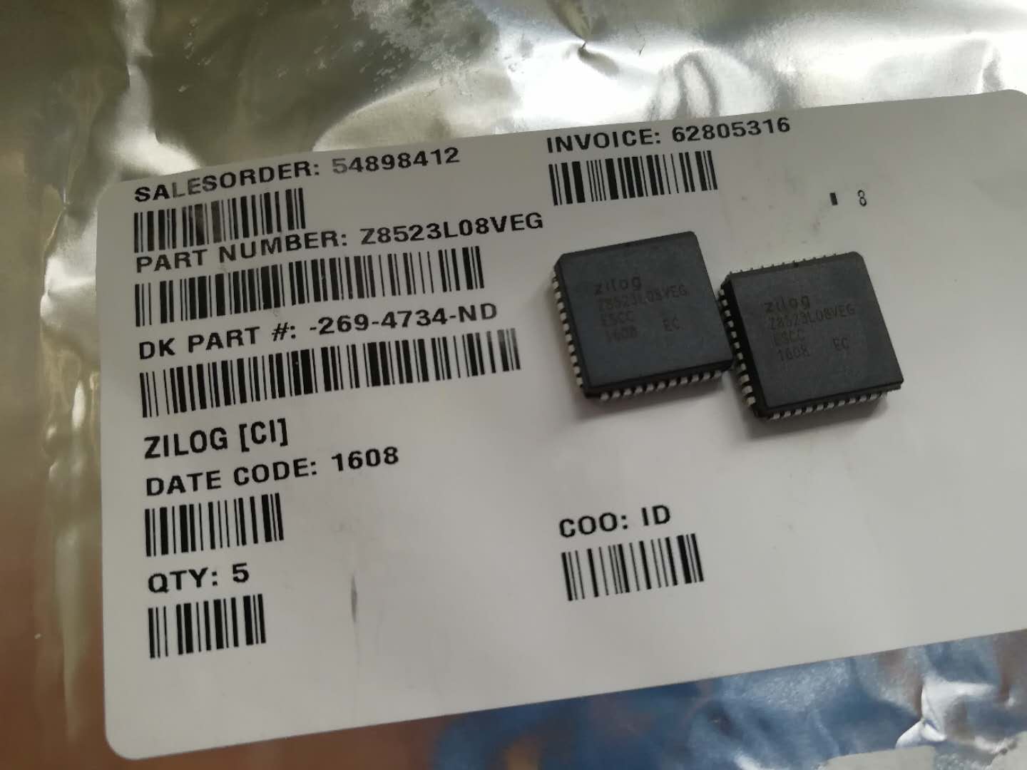 Z84C1510FEG IC MPU Z80 10MHZ 100QFP 产品图