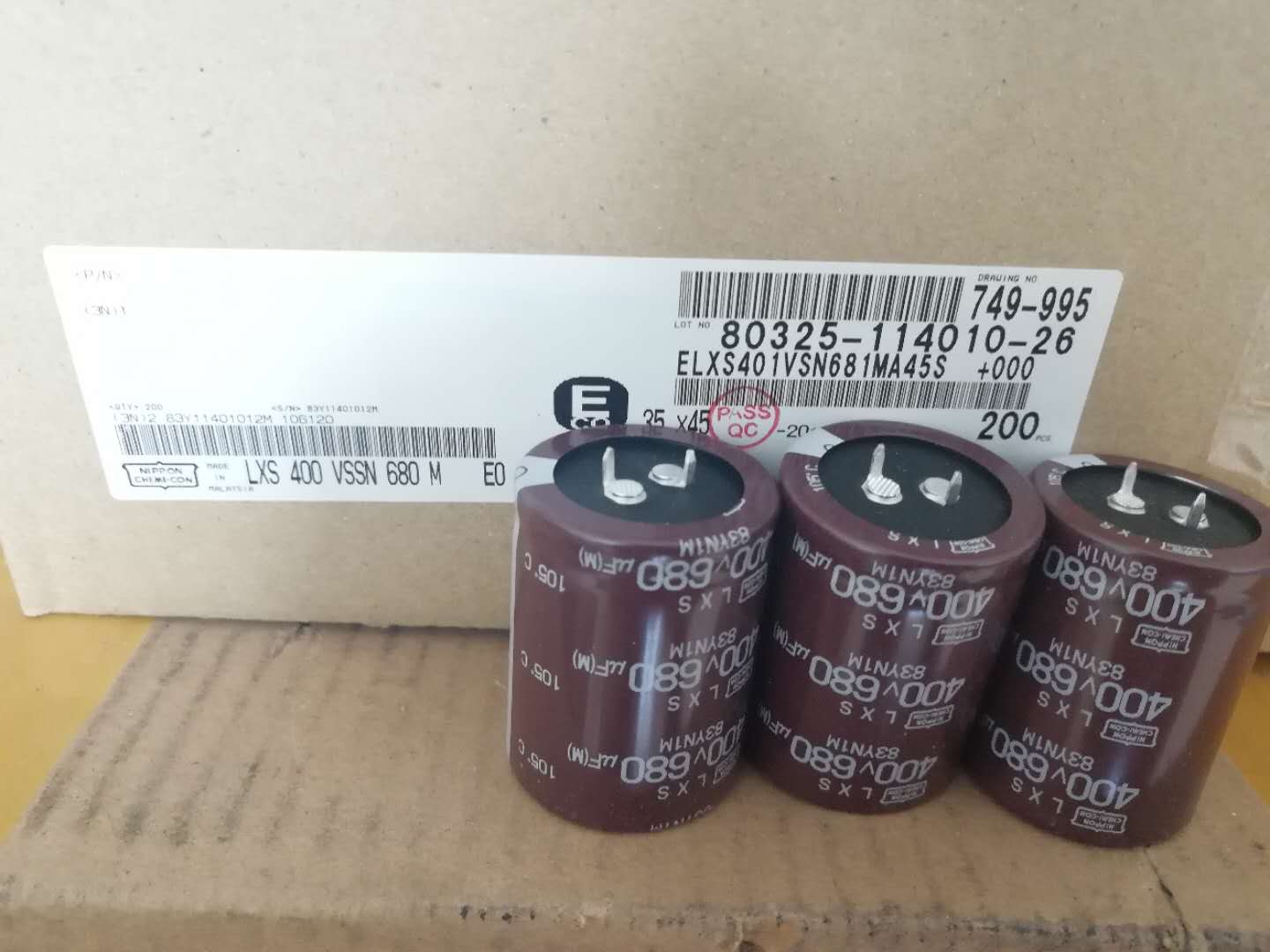 ELXS401VSN681MA45S现货库存 400v 680UF LXS系列 全新原装正品 现货供应，原厂直供 一级代理商 产品图