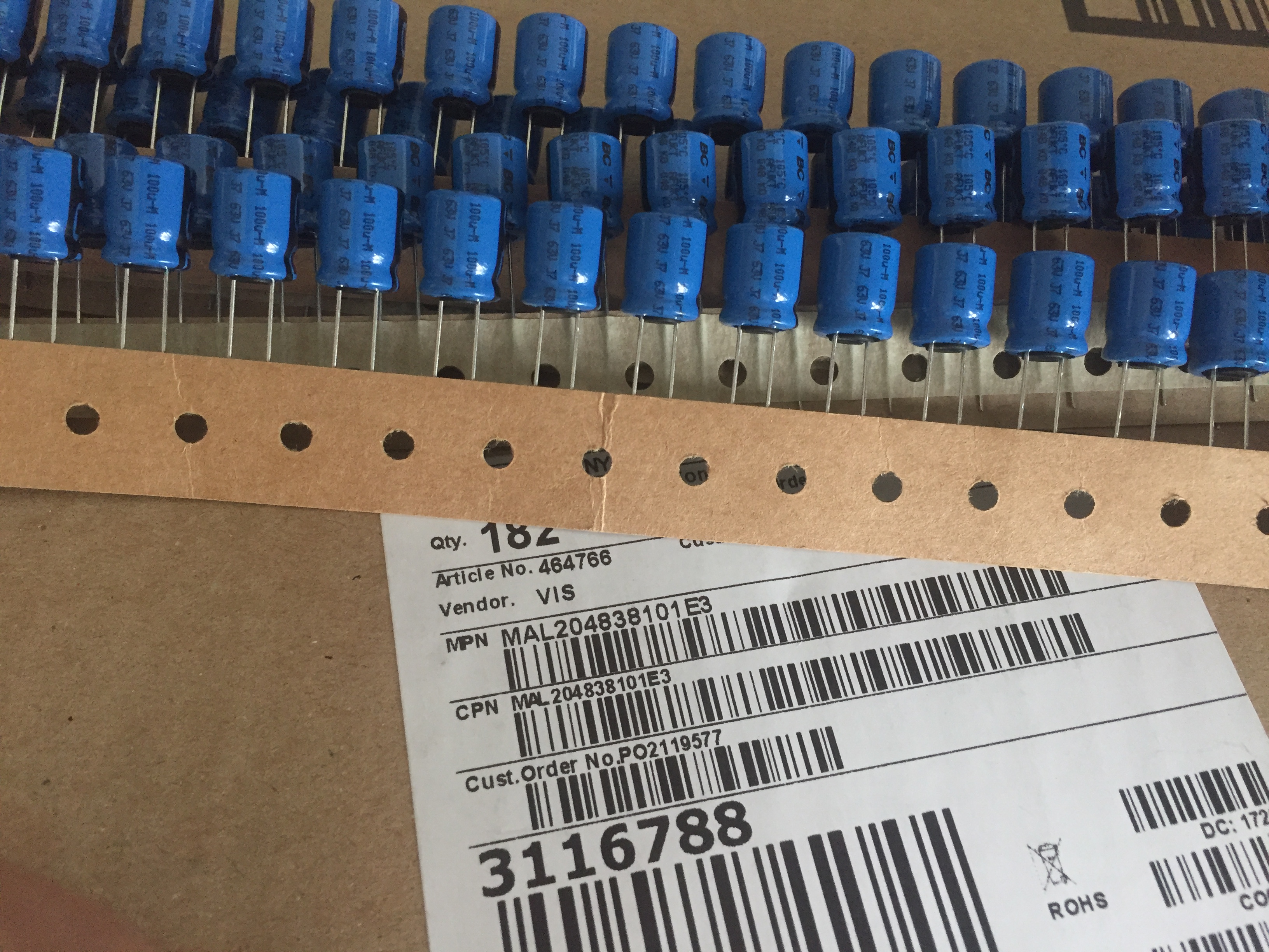 100uf 63v 20% (10 x 12mm) radial 5mm 240ma 3000h 105c ammo pack