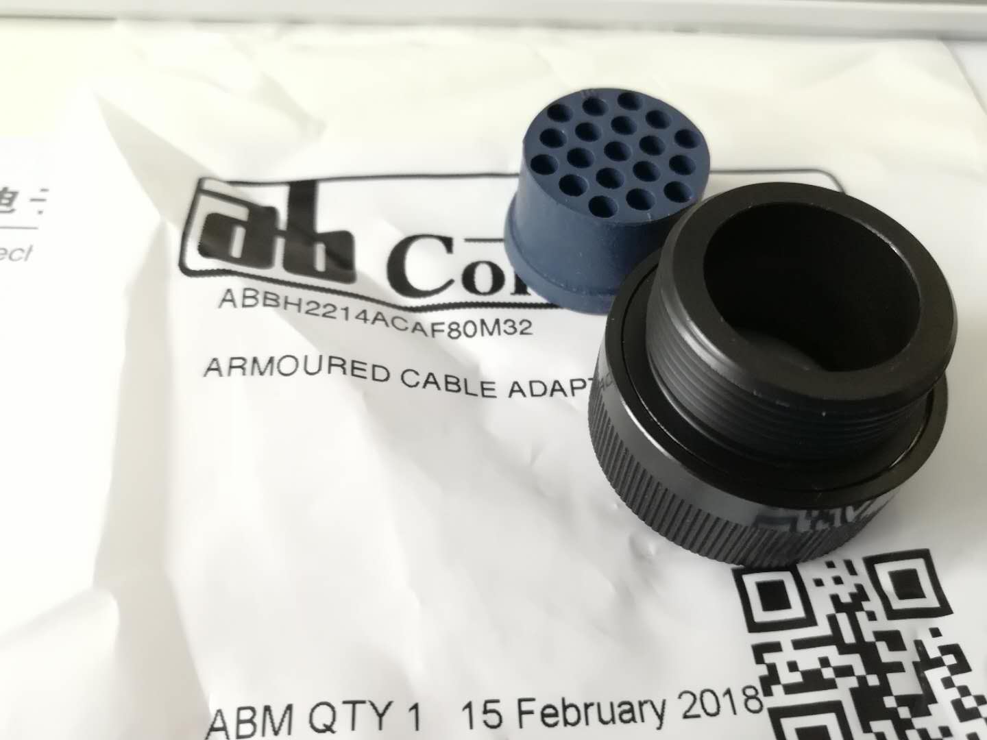 ABBH2214CCAF80M32 英国AB 连接器组件 产品图