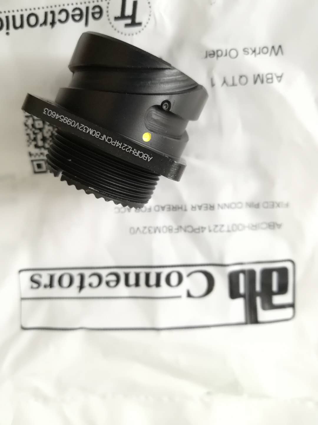 ABCIRH03T2214PCZF80M32V0 ABCIRH系列连接器组件   全新原装进口 现货 产品图