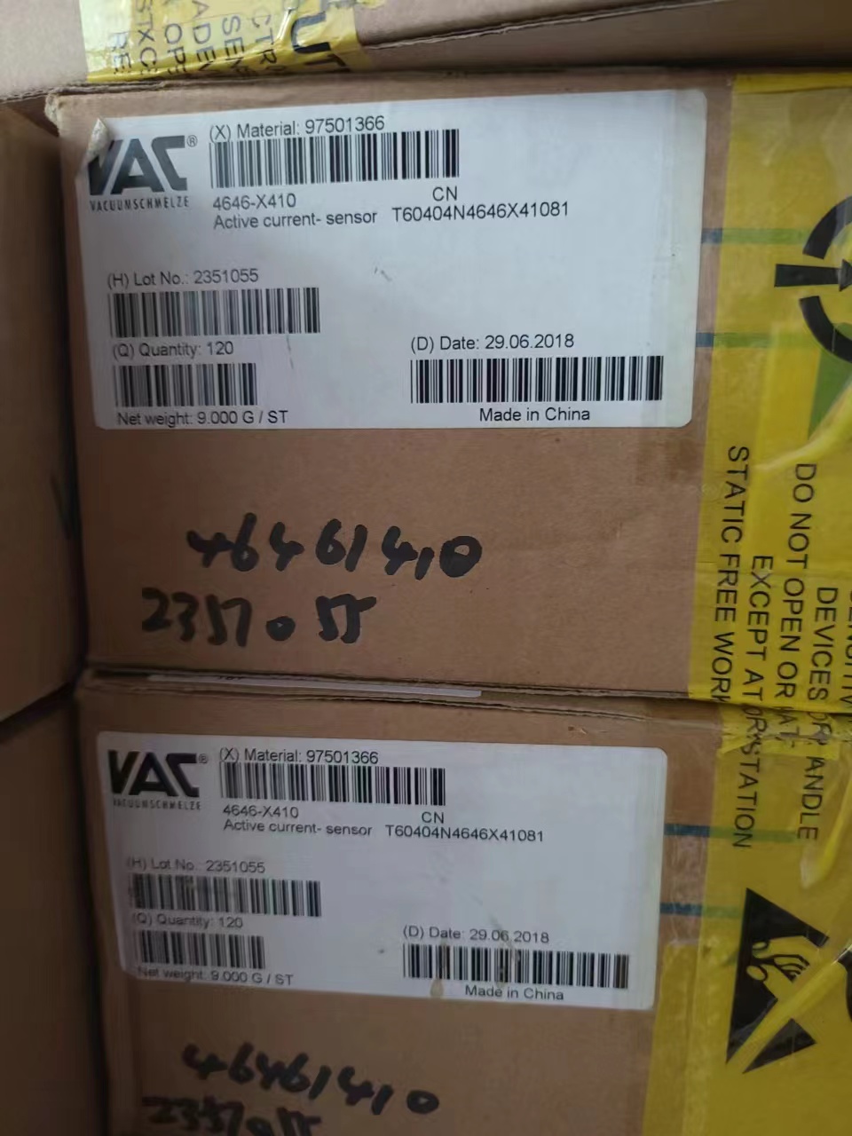 T60404-N4646-X410 New genuine stock 产品图