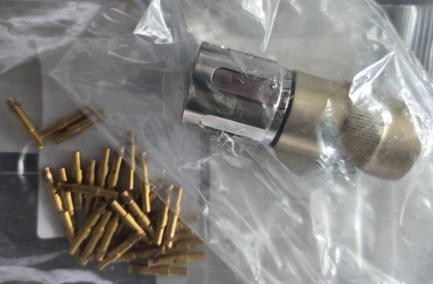ZPF000000000167413 CMC MALE PLUG 02-04 KEY.N W/O CT + M16 产品图